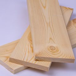 ფიჭვის დამუშავებული ფიცარი 20X140X3000AB – 1ცალი